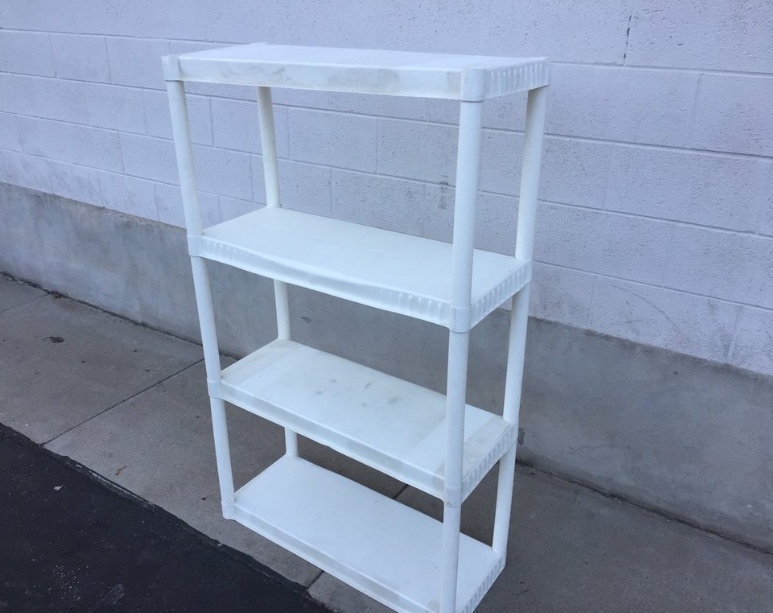 Joining Plastic Shelves