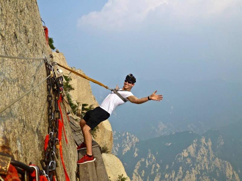 The 10 Scariest Hiking Trails In The Entire World-4b