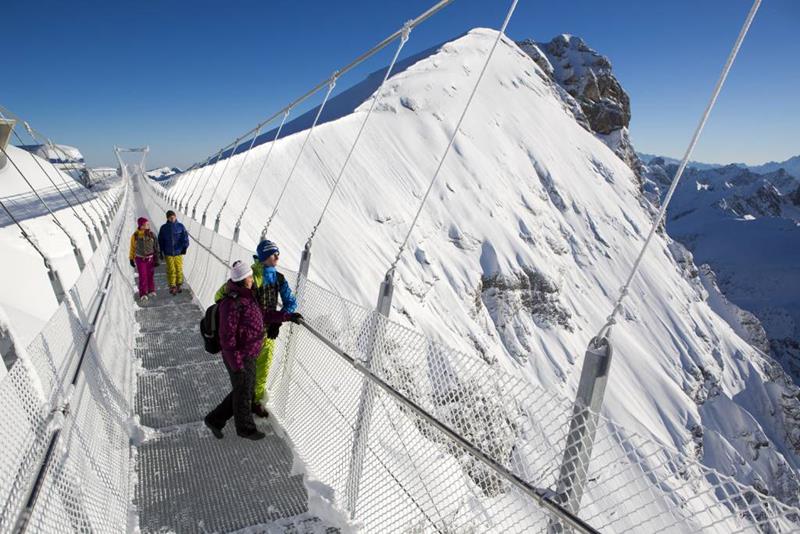 The 10 Scariest Hiking Trails In The Entire World-6b