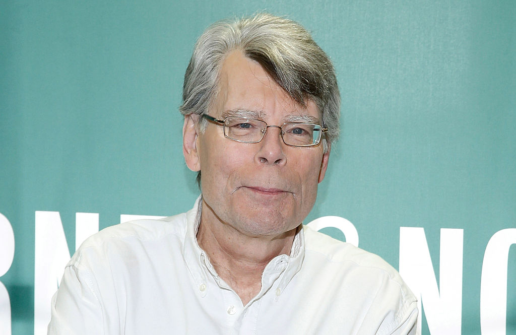 Stephen King at book signing